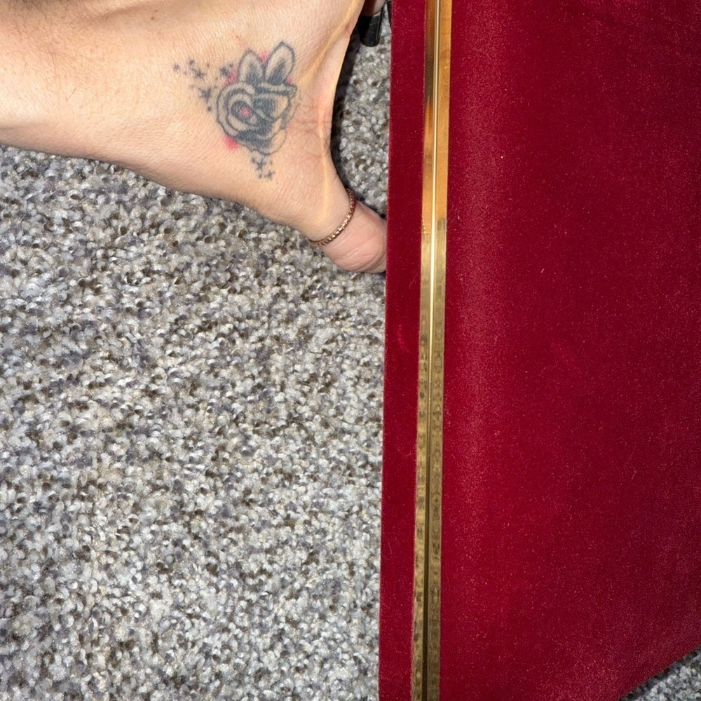 Vintage red jewelry box - Picture 3 of 8